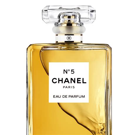 chanel n 5 da cosa essenze|Chanel N 5: 10 cose da sapere sul profumo donna più .